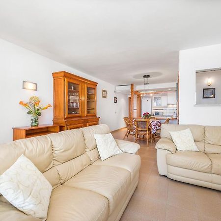 Apartamento Playa De Los Pinos Alcudia  Exterior photo