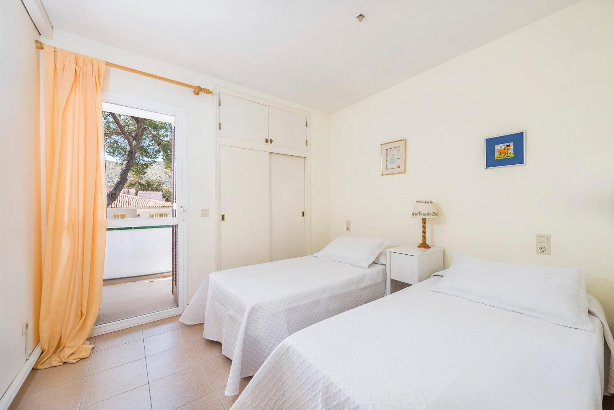 Apartamento Playa De Los Pinos Alcudia  Exterior photo